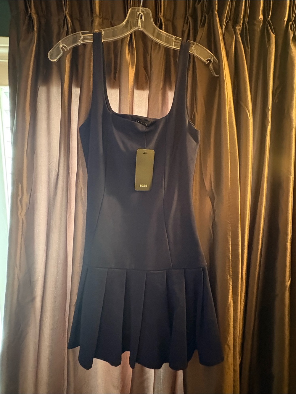 Classic Navy Sleeveless Pleated Skirt Dress - Women's